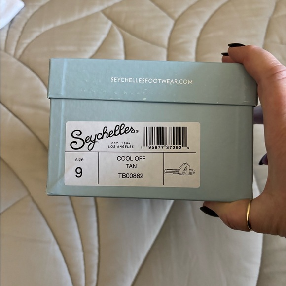 Seychelles Tan Knotted Slide Sandals - Picture 12 of 12